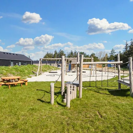 Lovely In With Jacuzzi Holiday home *